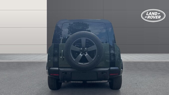 Land Rover Defender 3.0 D250 X-Dynamic HSE 90 3dr Auto Diesel Estate - Image 6